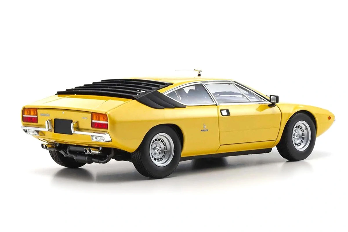 1973_Lamborghini_Urraco_P250_Kyosho_1-18_08446GY_Amarillo_02