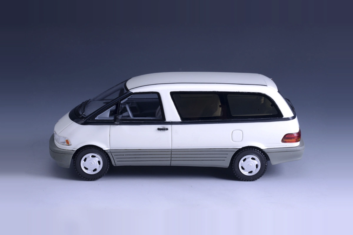 1994_Toyota_Previa_GLM_1-43_GLM300102_Blanco_01