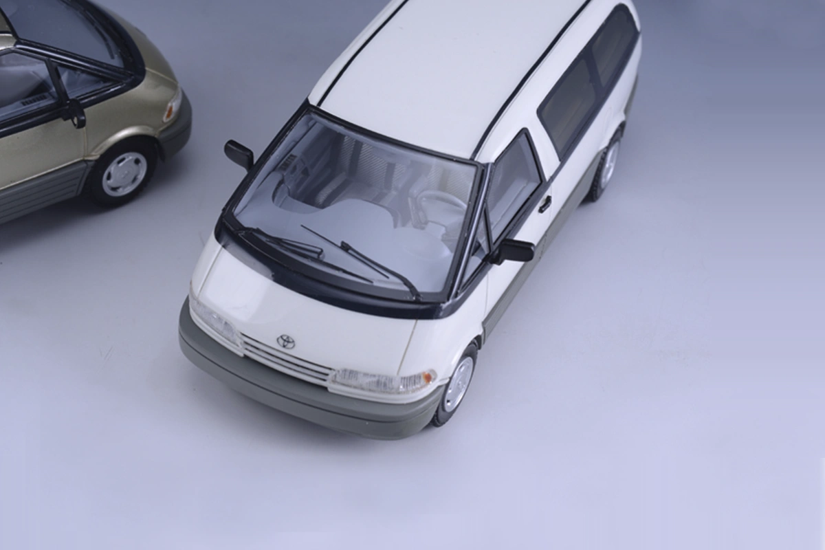 1994_Toyota_Previa_GLM_1-43_GLM300102_Blanco_05