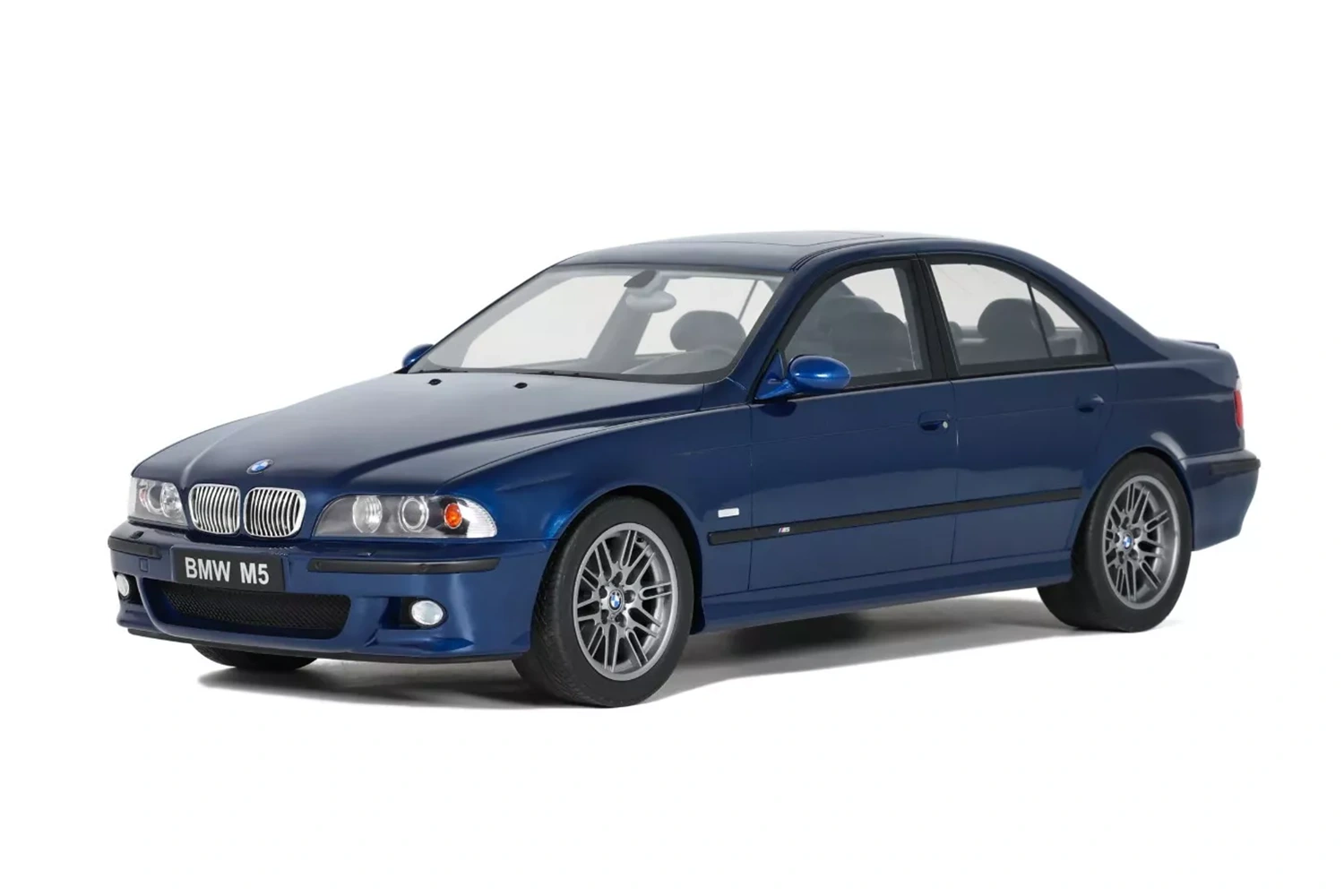 BMW M5 (E39, 1998)