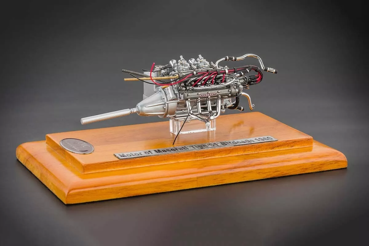 1959_Maserati_Tipo61-Birdcage_motor_CMC_1-18_M-126_00b2