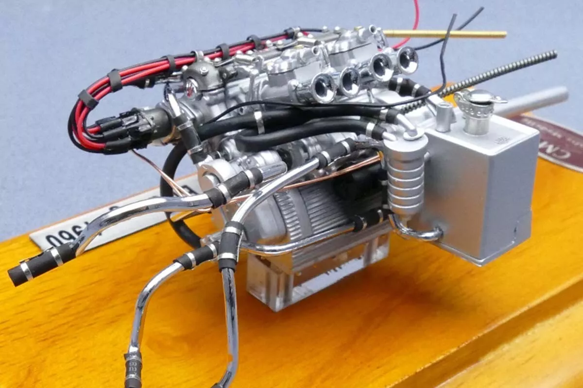 1959_Maserati_Tipo61-Birdcage_motor_CMC_1-18_M-126_02b