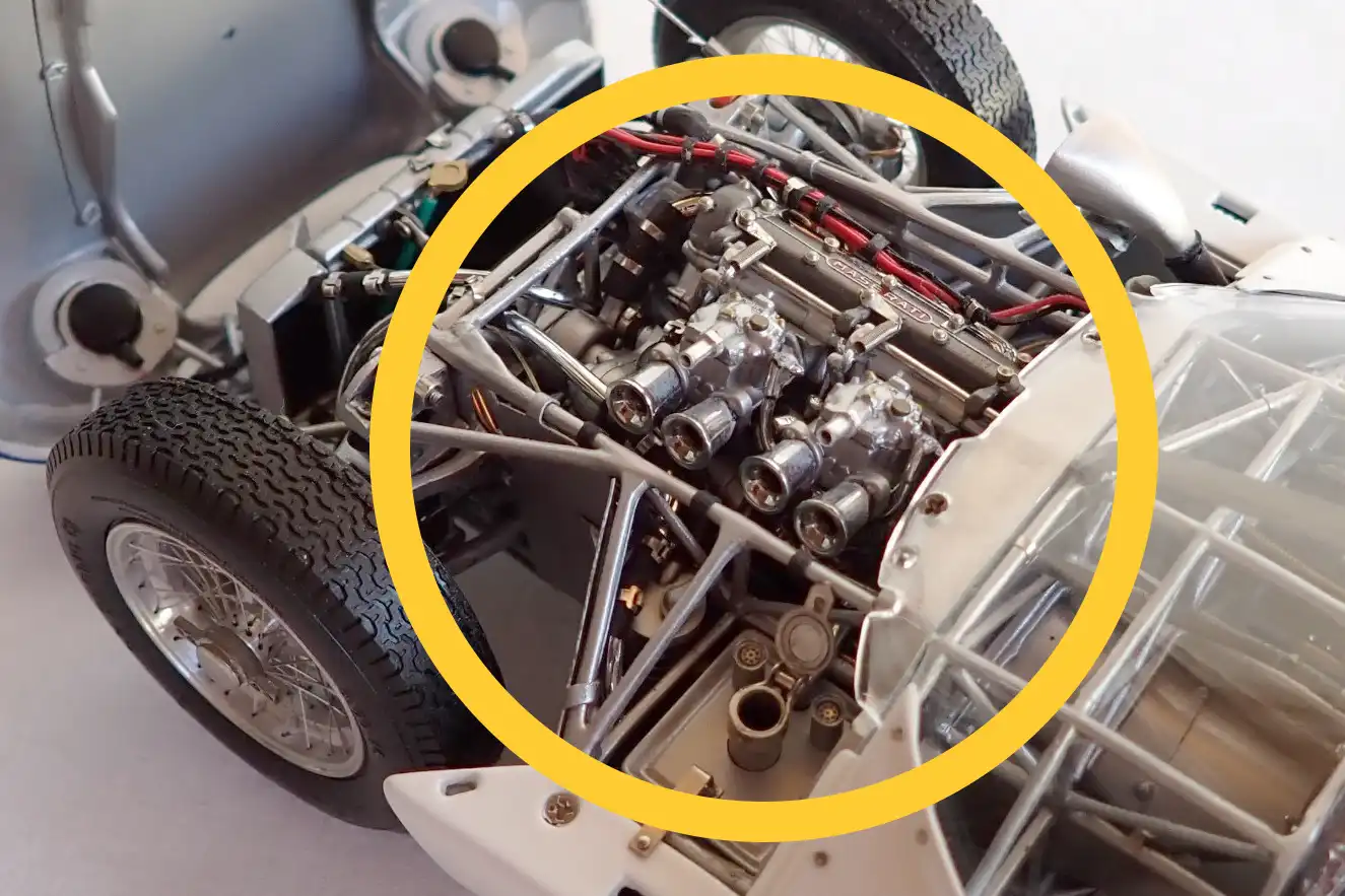 1959_Maserati_Tipo61-Birdcage_motor_CMC_1-18_M-126_08