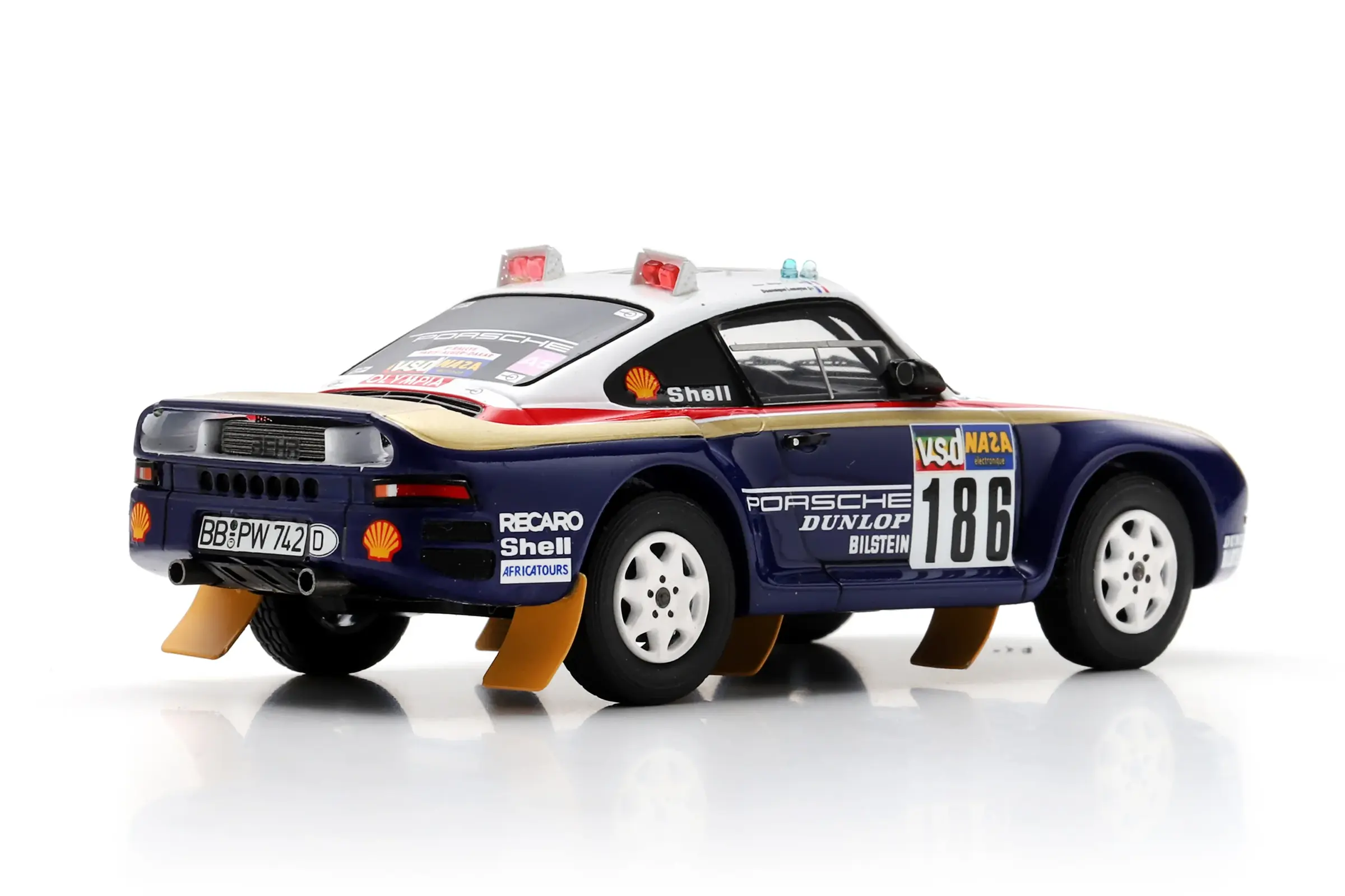 1986_Porsche_959_Dakar_Spark_1-43_S7815_02b