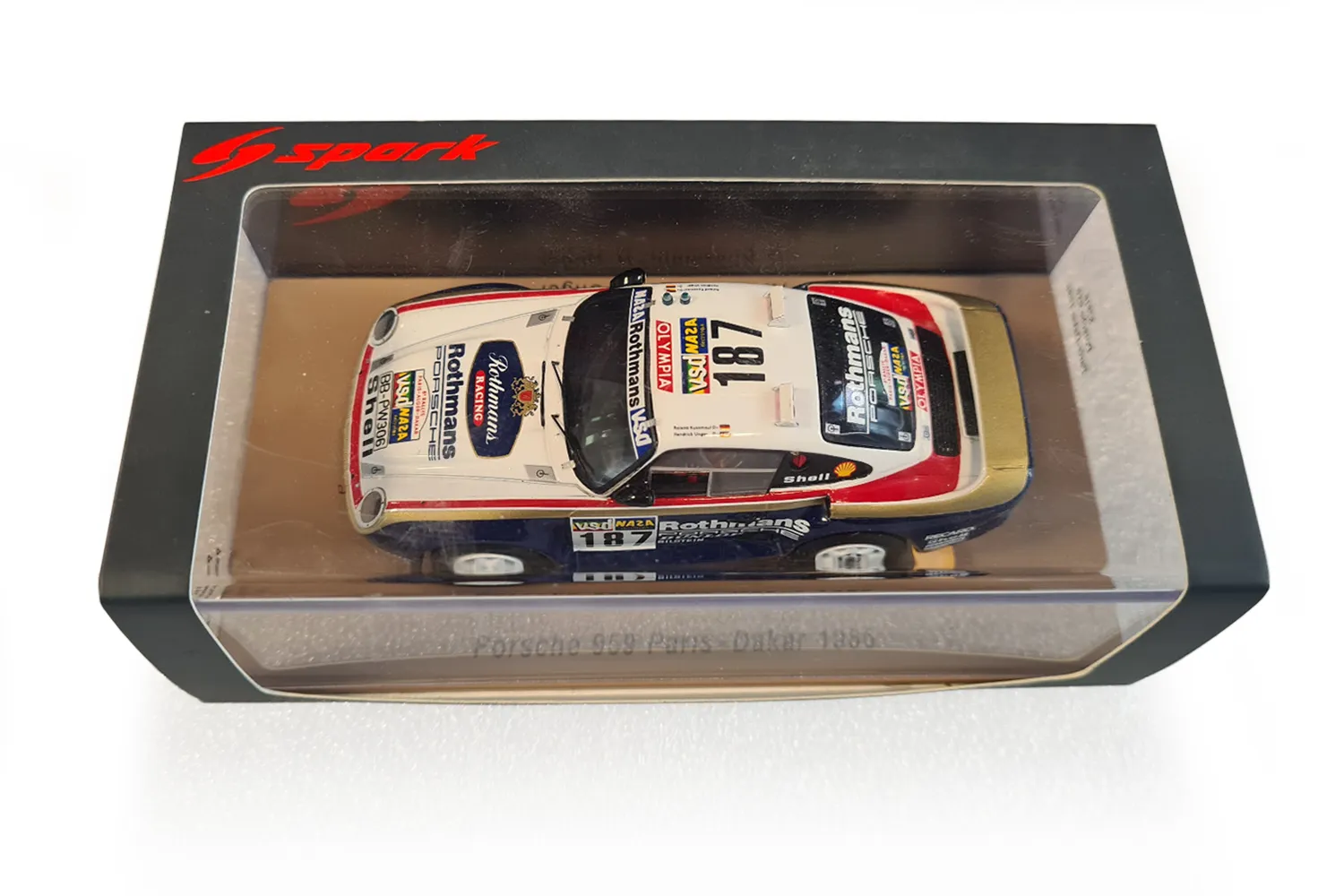 1986_Porsche_959_Dakar_Spark_1-43_S7815_05b