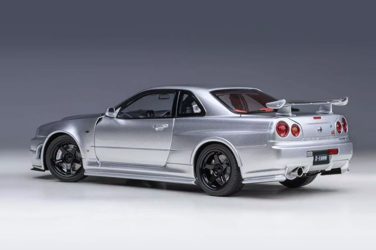 2003_Nissan_Skyline_GT-R_Nimso_Z-tune_Autoart_1-18_77461_Gris_02b