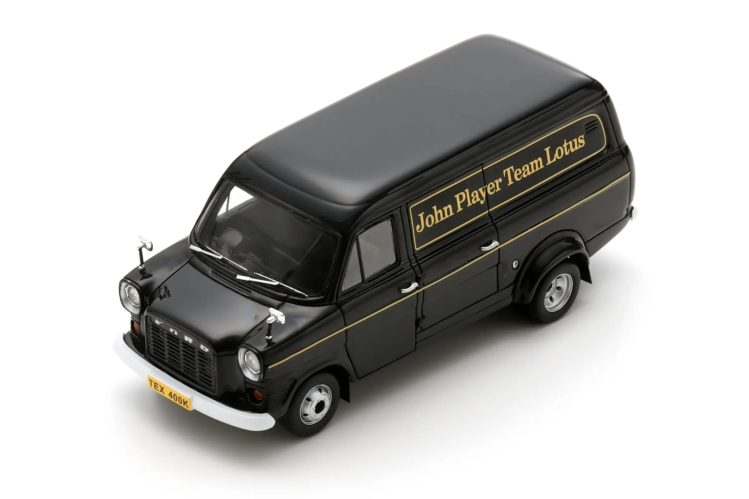 1973_Ford_Transit_JPS-Team-Lotus_Spark_S2697_05b