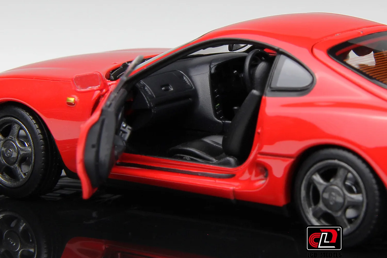 1993_Toyota_Supra_Mk4-A80_LCD-Models_1-43_LCD43009-RE_Rojo_04b
