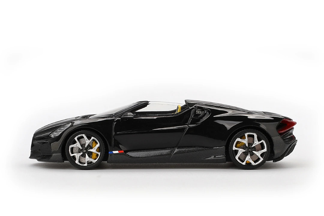 2024_Bugatti_Mistral_True-Scale_TSM430821_Negro_01b