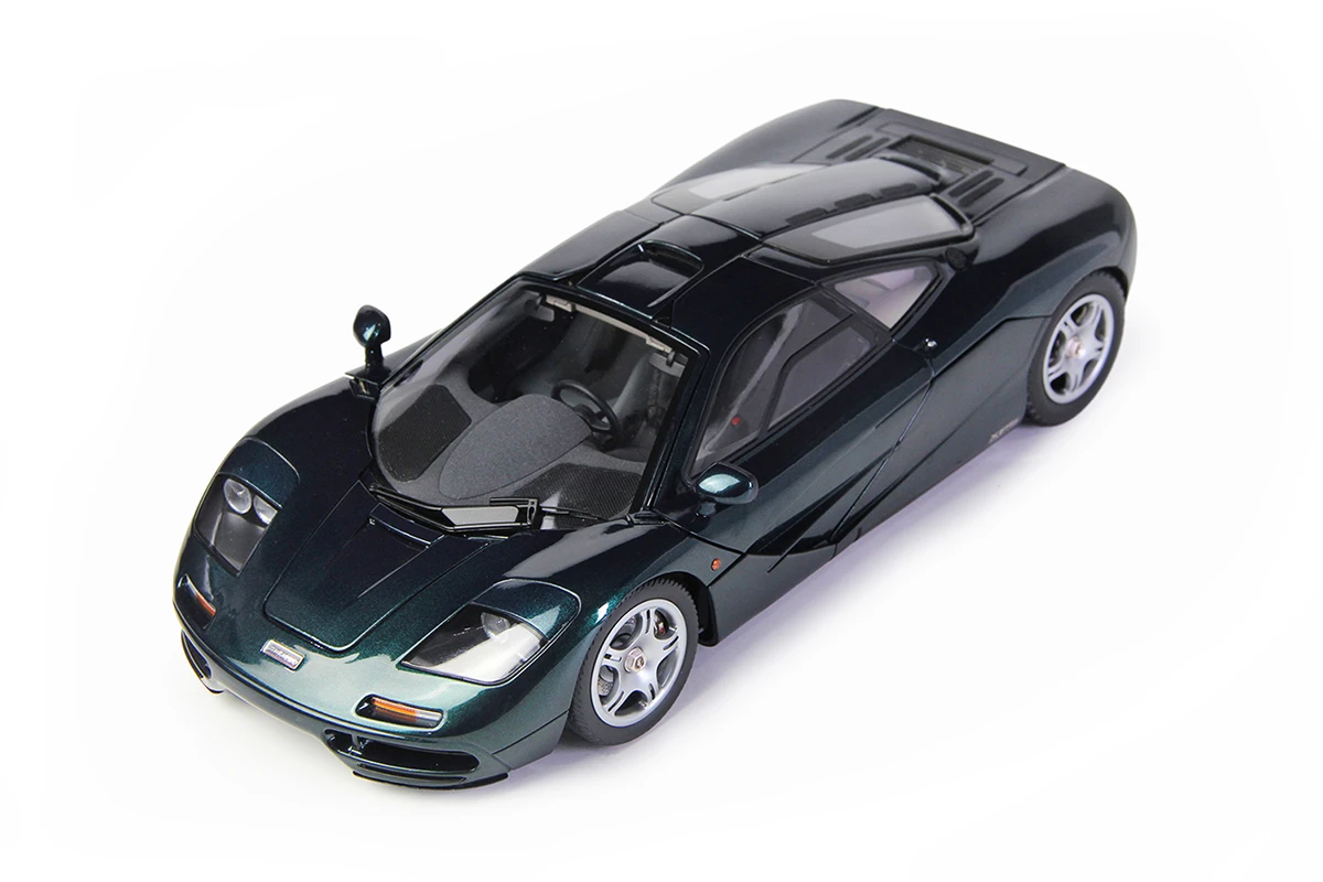 1993_McLaren_F1_XP5_LCD-Models_1-18_LCD18104-GR_Verde_07b