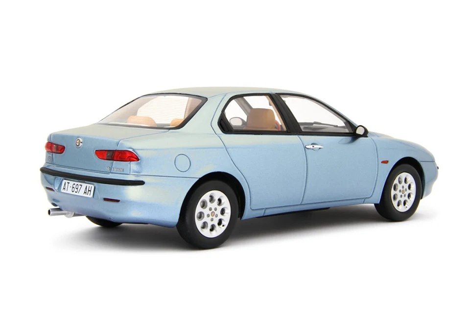1997_Alfa-Romeo_156_Laudoracing_1-18_LM166D_Azul-Nuvola_02b